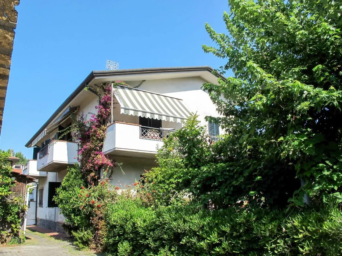 Apartment Ilaria 2 By Interhome Marina di Massa